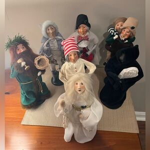 Byers Choice Carolers.  7 Carolers from  A Christmas Carol.